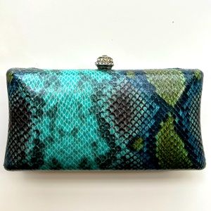 Snakeskin Clutch Diamond Purse 🐍 💚